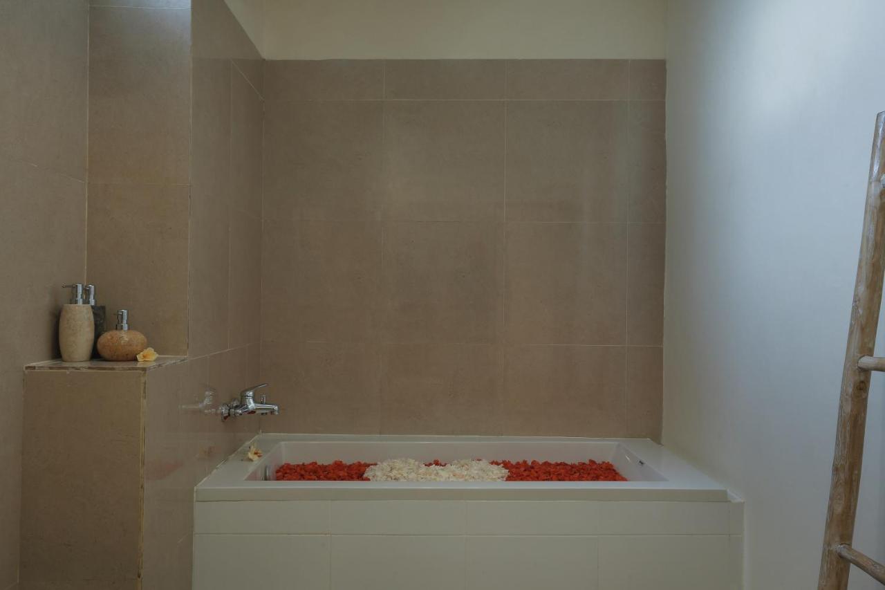 Maha Shanti Ubud Villa エクステリア 写真